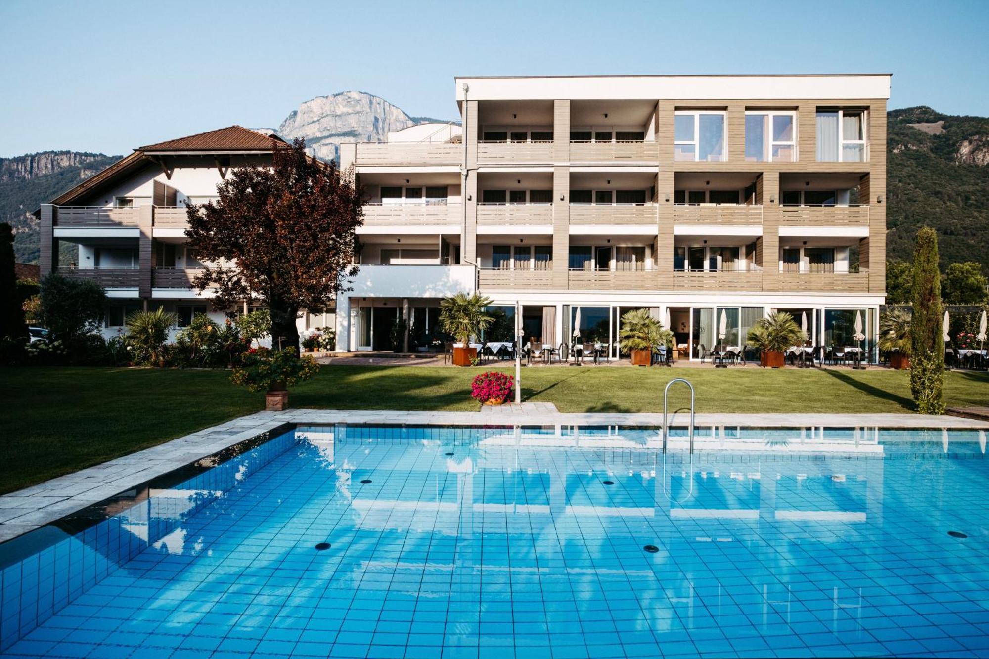 Hotel Gantkofel Андриано Экстерьер фото
